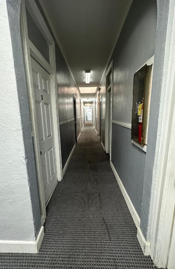 Unity Hotel - No Parking & Rooms Are Upstairs Long Beach Luaran gambar
